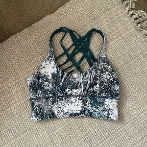 Lululemon sports bra